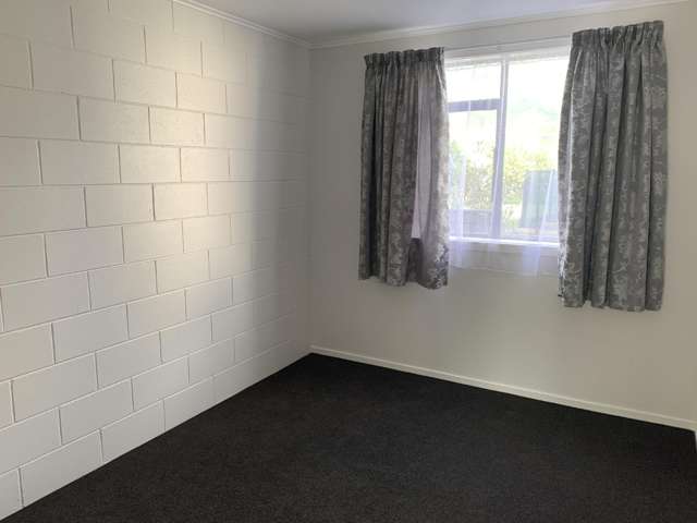 4/21 Broadway 10728_3