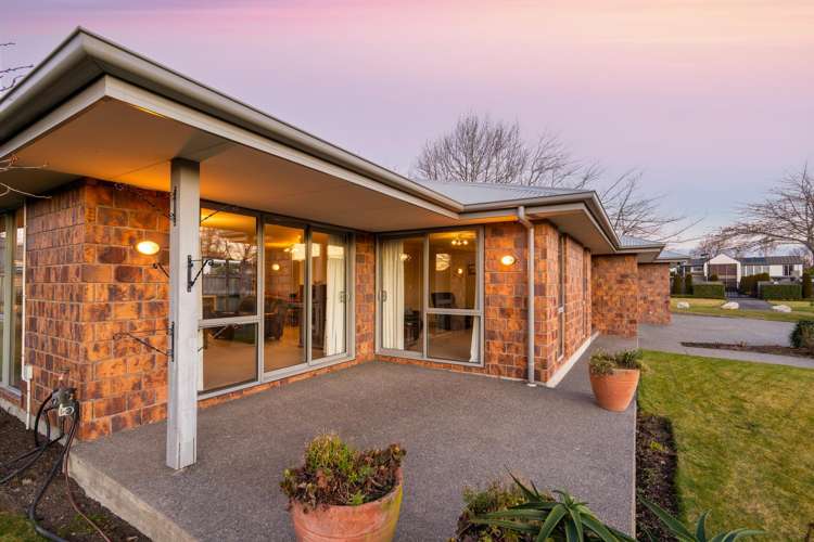 6 Woodhurst Drive Casebrook_25