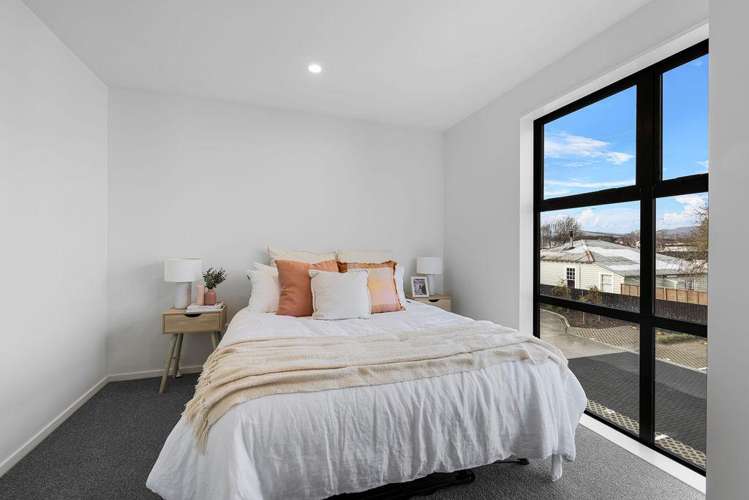 8/25 Matai Street West_4