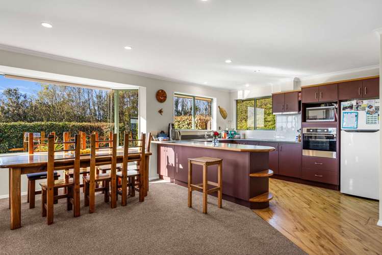 86 Totara View Road Wakefield_9