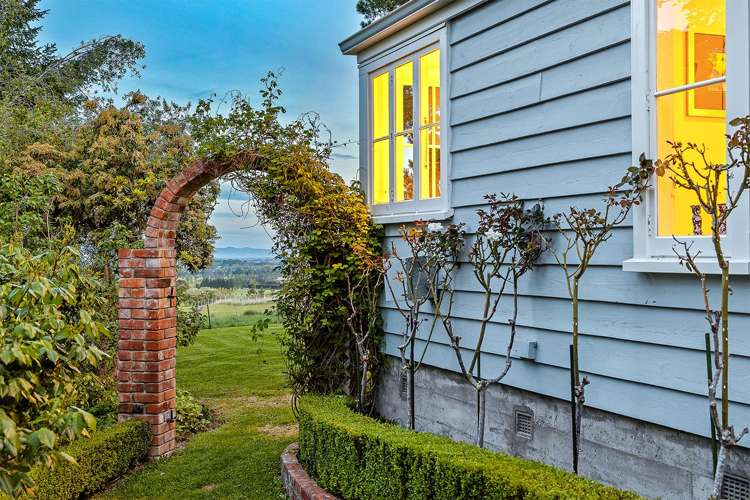 211 Summerhill Road Cust_32