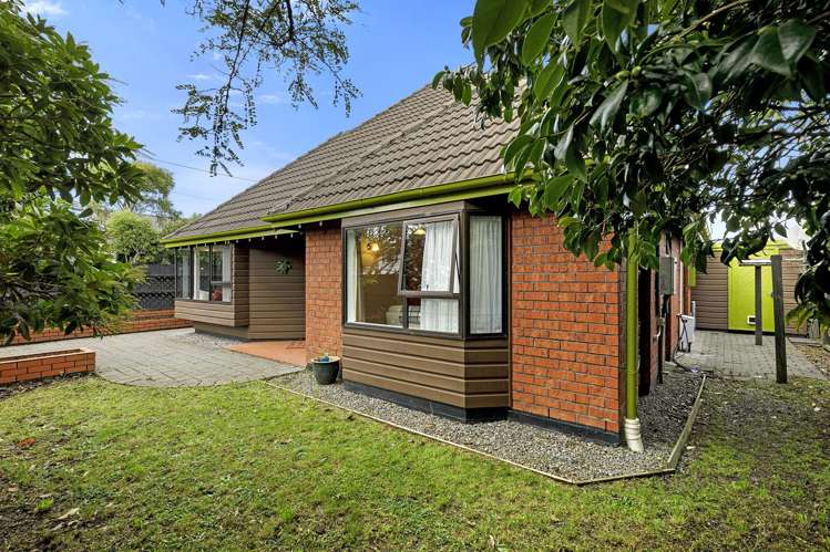 1/406 Fergusson Drive Heretaunga_13