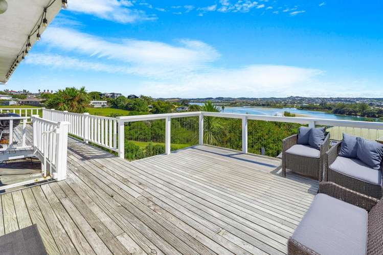 44 Amorino Drive Red Beach_3