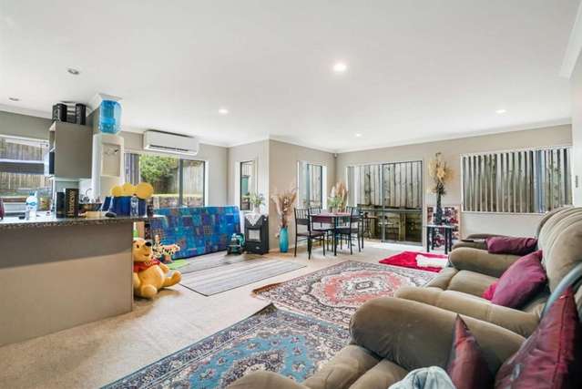 12 Mediterranean Way 1671_1