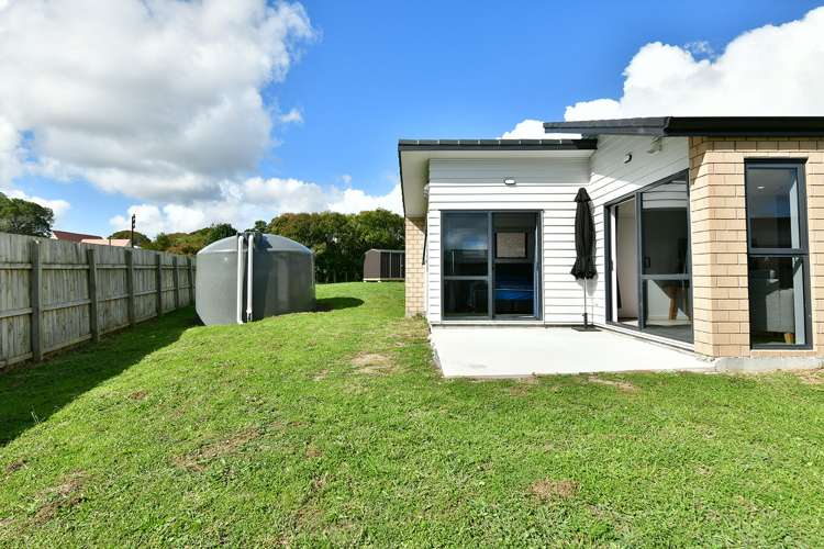 16 Taupata Lane Helensville_12