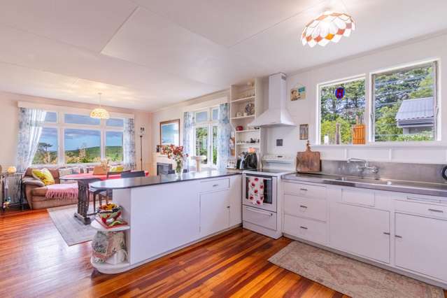 711 Blackhead Road Porangahau_3