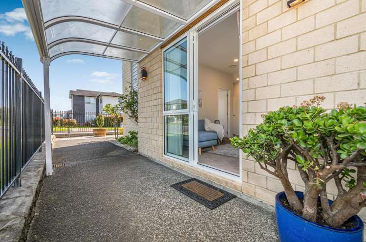 16 Rosewell Crescent Flat Bush_26