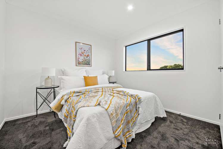 75 Titirangi Road New Lynn_17