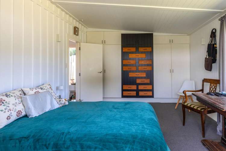 8 Waiata Road Onetangi_13