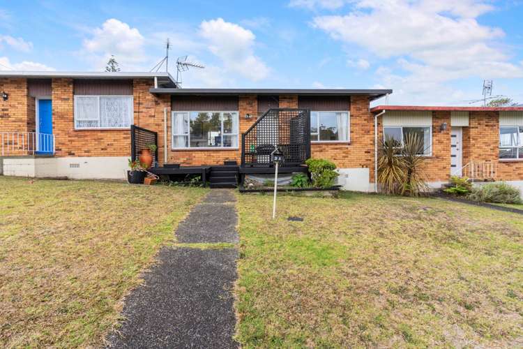 2/2 Halberg Street Glenfield_1