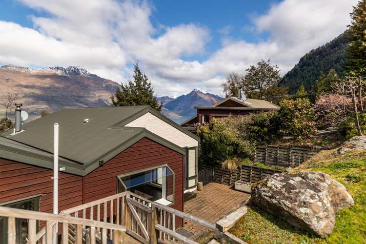 8b Wye Place Fernhill/Sunshine Bay_17