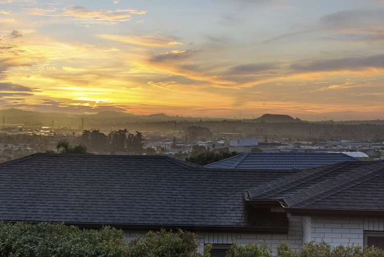 8 Verley Rise East Tamaki Heights_18