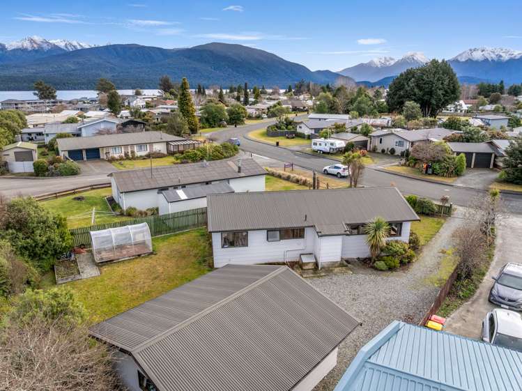 19 Henry Street Te Anau_16