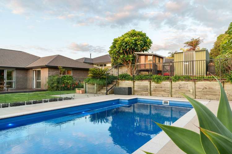 190 Ballintoy Park Drive Welcome Bay_14