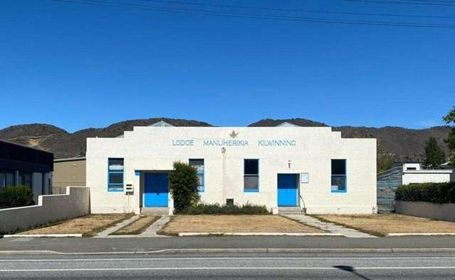 Lodge throws open its mysterious doors: Masons sell century-old ‘temple’