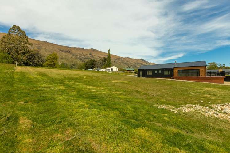 6 Stradbroke Way Kingston_5