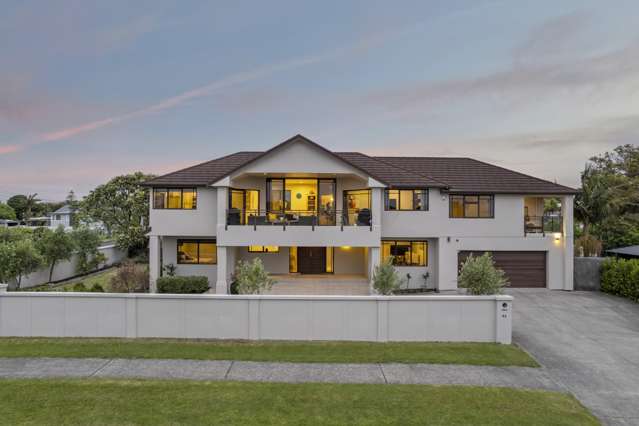 6a Ealing Crescent Beachlands_1