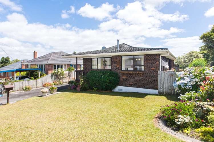 49 Savoy Road Glen Eden_17