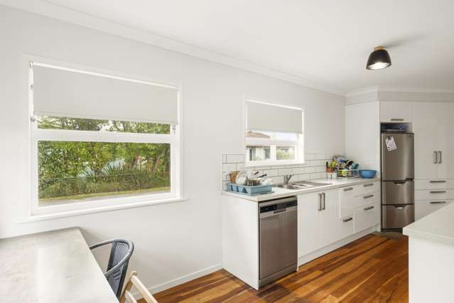 2 Gear Street Utuhina_2