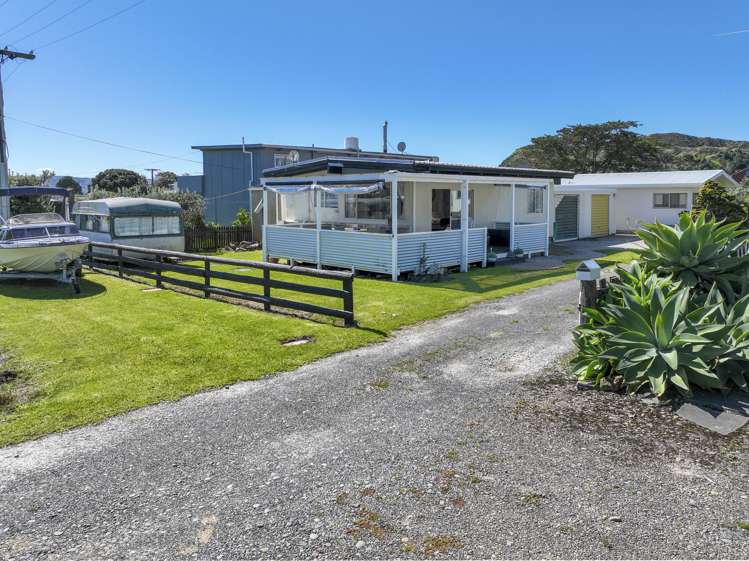 17a Weld Street Mahia_17