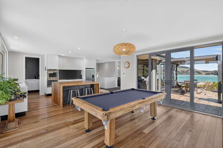 11 Kaioruru Lane Charteris Bay_11