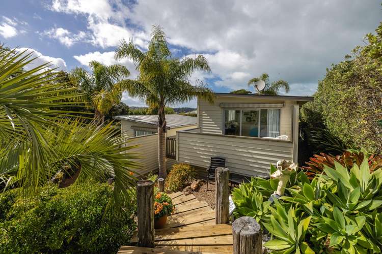 5 Church Bay Road Oneroa_17