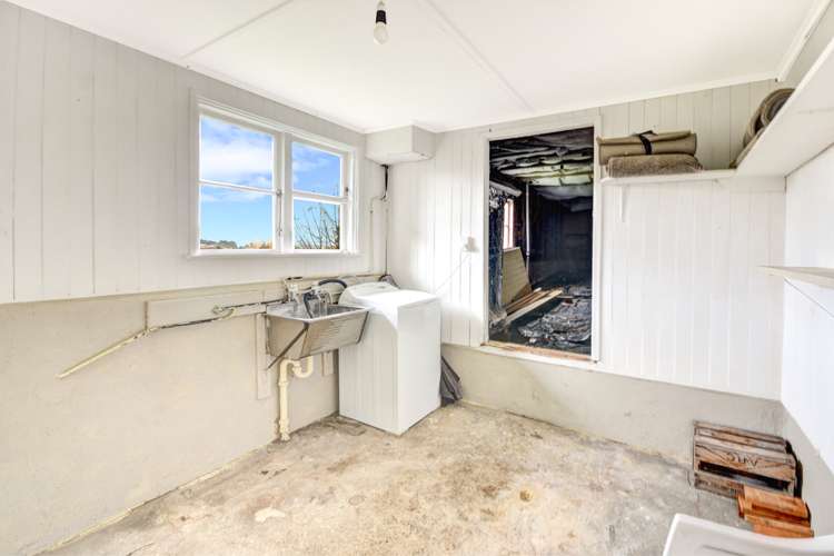 86 Columba Avenue Calton Hill_13