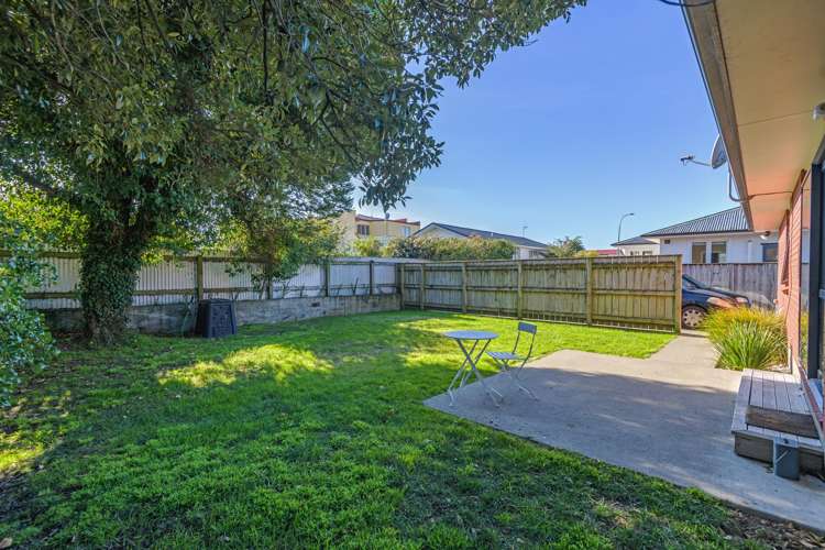 56 Shamrock Street Takaro_18