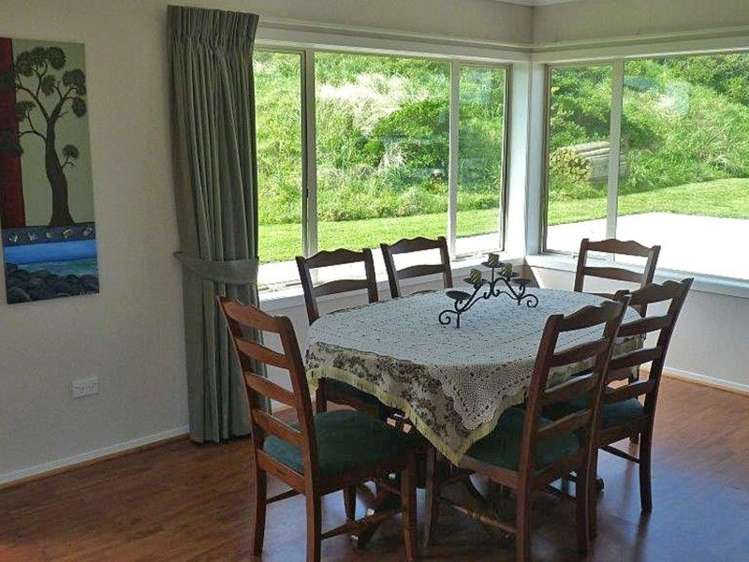 282 Tai Road Opunake_4