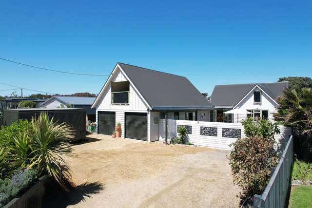 Classic Kiwi coastal living