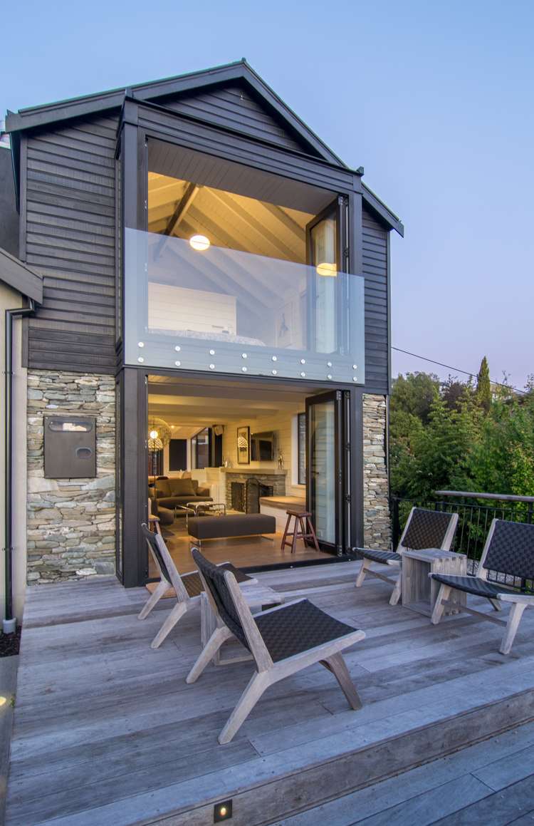 2 York Street Queenstown_20