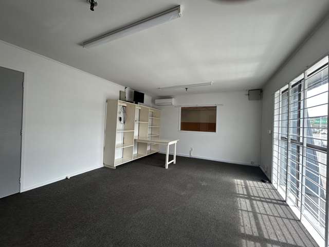 92/70-106B Stoddard Road Mt Roskill South_3