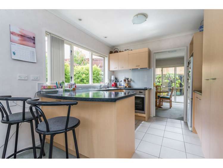 16 Stolford Crescent New Lynn_4