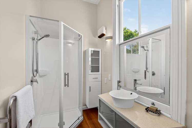 9 Cobden Crescent Bluff Hill_16