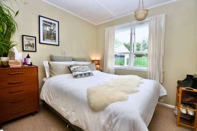 18 Hardie Grove Featherston_8