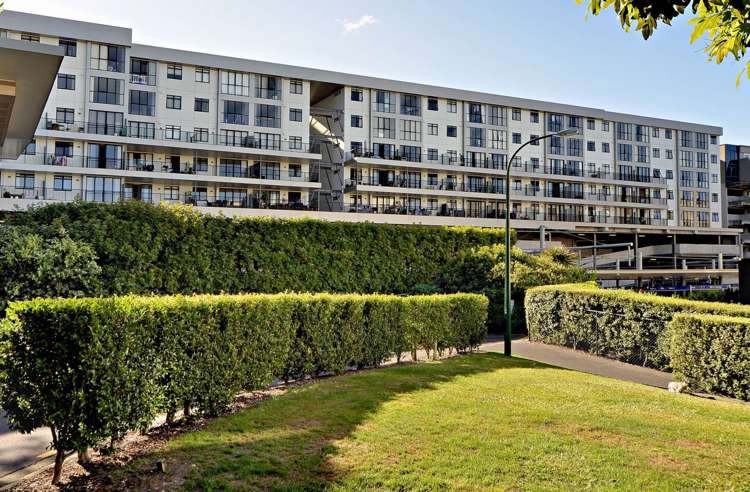 A715/176 Broadway Newmarket_0