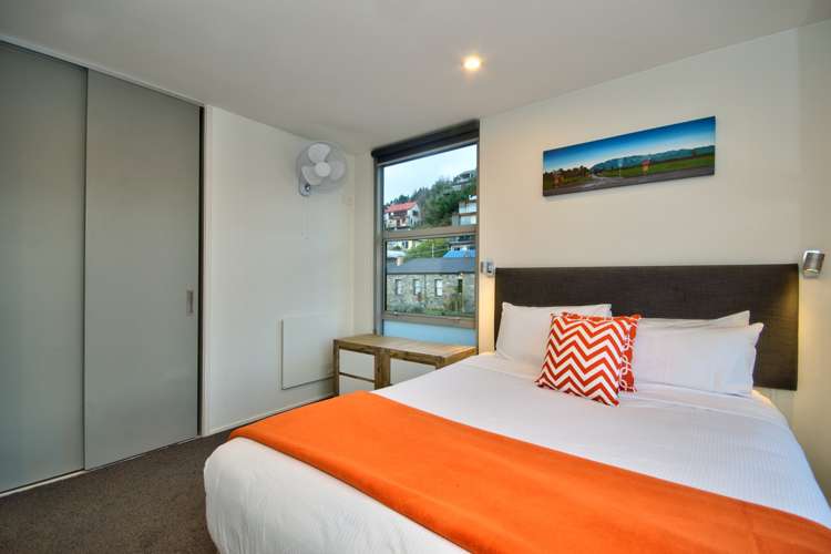 3/60 Hallenstein Street Queenstown_11