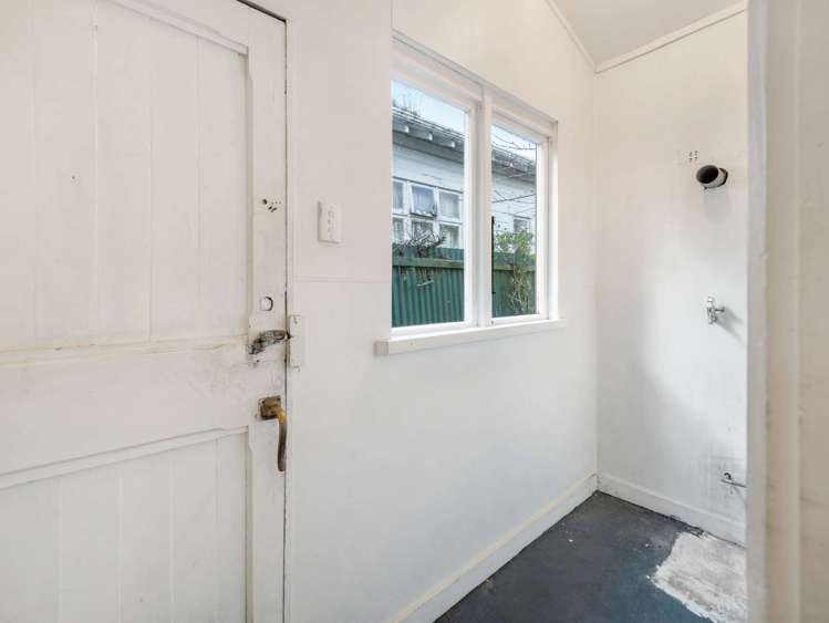 21 Neidpath Road The Glen_27