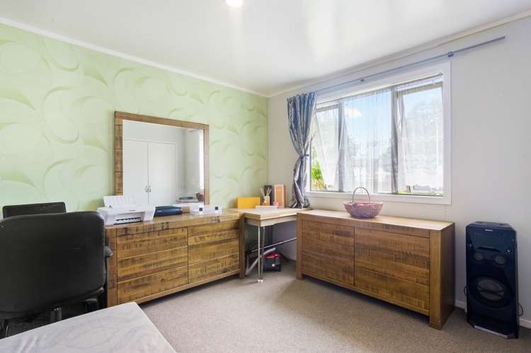 5 Frobisher Way Clendon Park_11