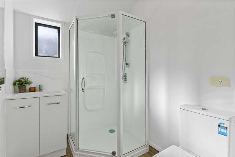 16/10 John Jennings Drive Oteha_8