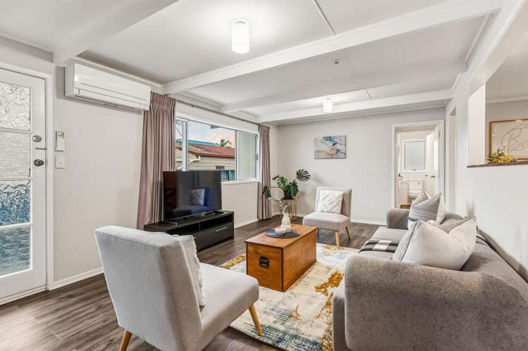 35a Beach Road Te Atatu Peninsula_11
