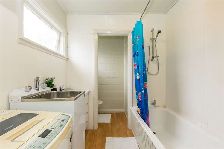 62 Law Street Caversham_11