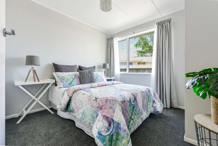 8 Mabian Crescent Deanwell_8