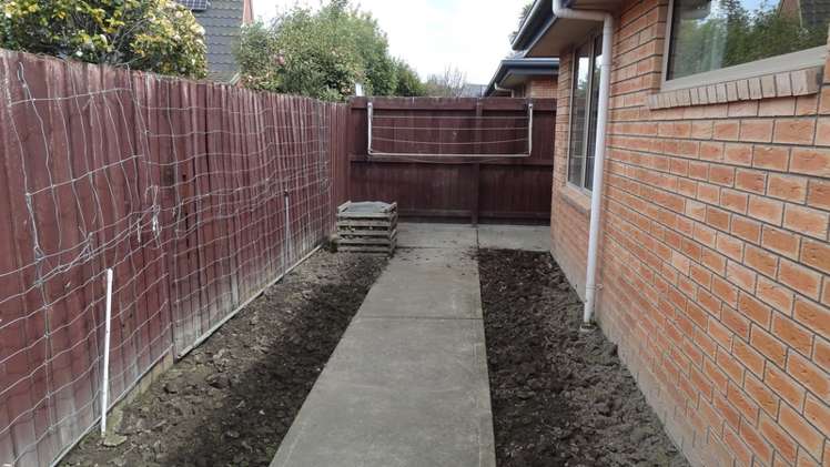 2/1 Blairdon Place Bishopdale_14