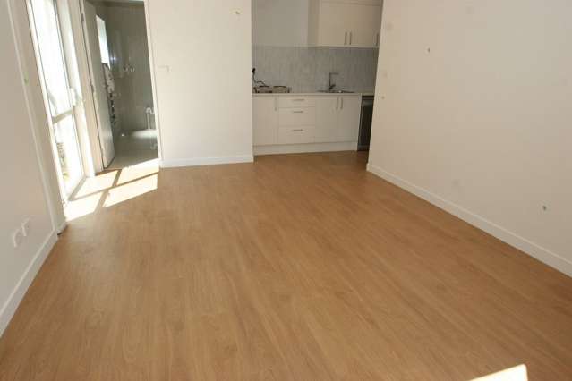 24 Para Close Fairview Heights_1