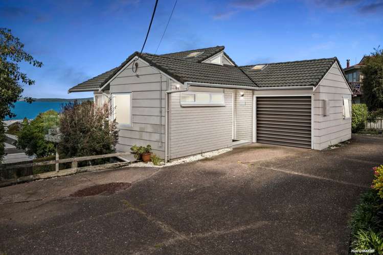 2/1 Eastcliffe Road Castor Bay_2