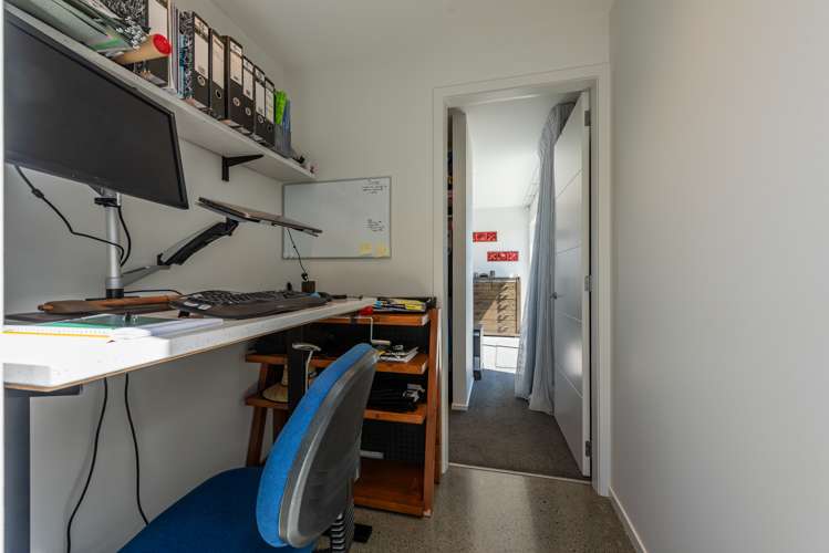 96 Cedarwood Street Woodridge_17