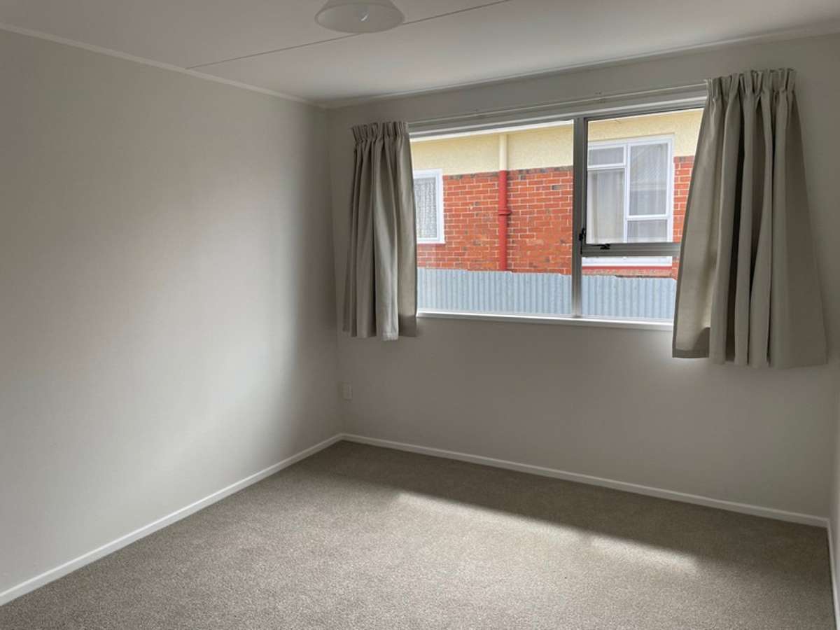 Convenient Living, Close to Town 5