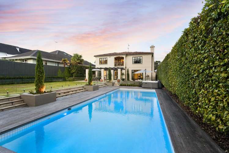 248 Riddell Road_0