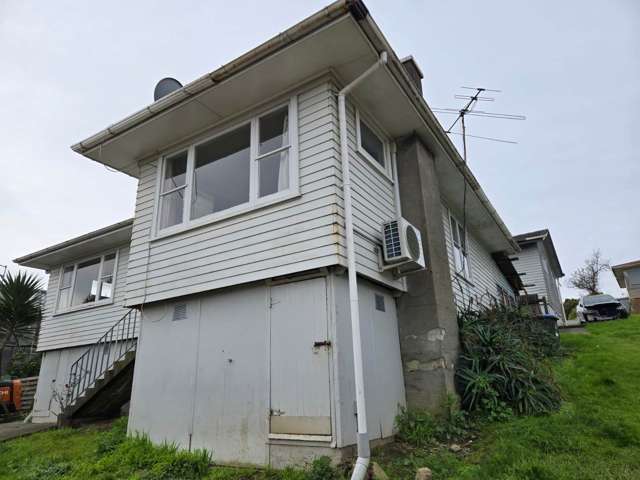 3-Bed Home - Massive Space for Kids & Pets